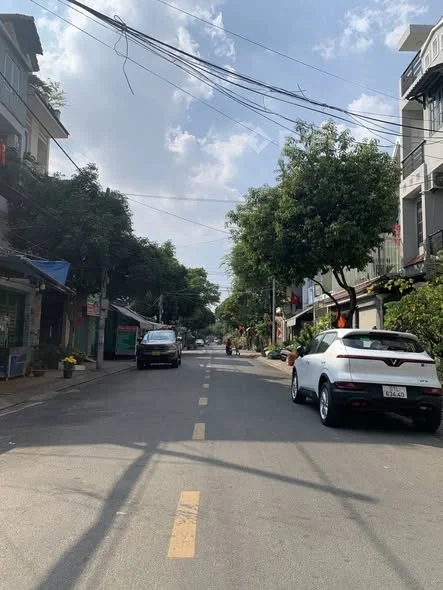 NHÀ MẶT TIỀN TRẦN THỦ ĐỘ – 5 TẦNG – Ở NGAY – GIÁ 12,1 TỶ