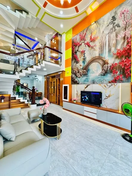 NHÀ GẦN TRƯỜNG CẤP 2 TÂN SƠN - GÒ VẤP - XE HƠI NGỦ TRONG NHÀ