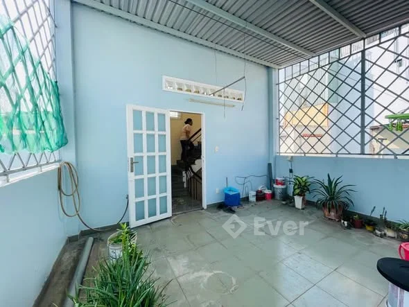10.9 TỶ Lê Văn Sỹ, Phú Nhuận – Khu hiếm nhà bán! DT: 61 m2, 5 tầng BTCT.