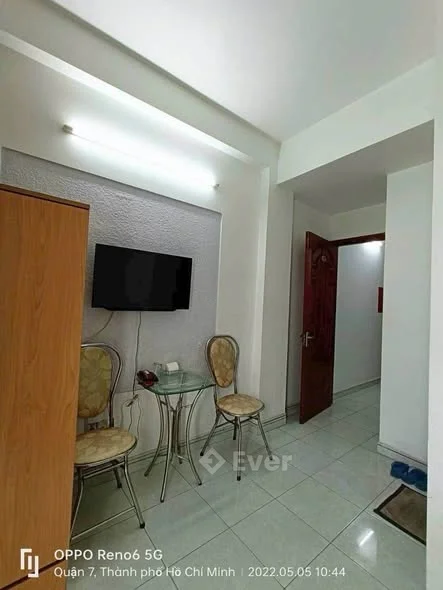 Mặt tiền đường Lý Phục Man. Đang có hợp đồng thuê sẵn :40tr / tháng Dt: 4,5m x 16m 6 tầng