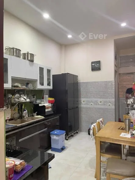 HẺM XE HƠI - LÊ VĂN SỸ - 40M2 - NHÀ 5 TẦNG - 6PN - SÂN THƯỢNG - GẦN CHỢ PHẠM VĂN HAI - CHỈ NHỈNH 9 T