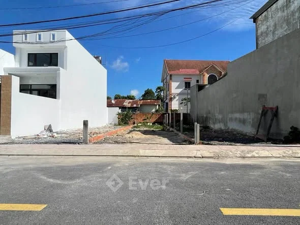 ĐẤT MT PHẠM VĂN CHÈO Chủ cần bán đất trung tâm thị trấn Củ Chi DT: 4 x 21 full thổ cư