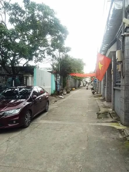 Bán toà Chdv Ql 13. gần kề Vạn Phúc CityĐất 14x28 ( 2 sổ ) đất vuông đétCn 400m2 Xây 4 tầng.