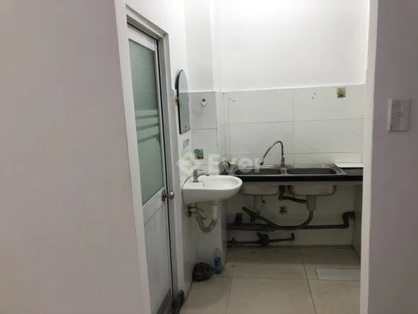 "chung cư nguyễn kim quận 10 lô R lầu 2 thang bộ 50m 2 phòng ngủ"quận 10