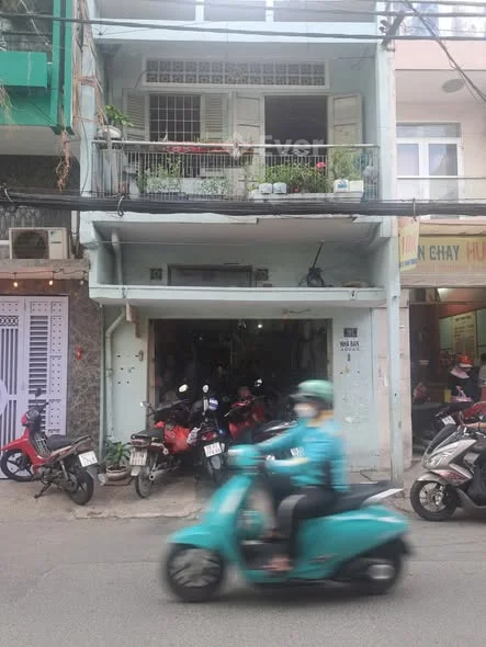 BÁN NHÀ MẶT TIỀN 192 VÕ THÀNH TRANG – PHƯỜNG 11, QUẬN TÂN BÌNH