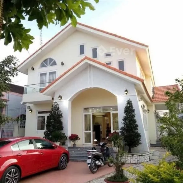 chủ cần bán cằn biệt thự Tân Thanh giáp Tân Hào Giồng Trôm Bến Tre