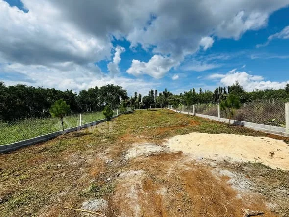 Gửi quý KH lô đất rộng 500m2 có sẵn 200m2 thổ cư rẻ bất ngờ