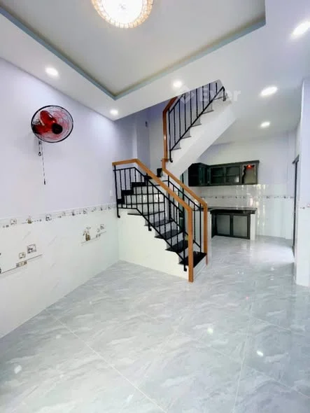 BÁN NHÀ 02 TẤM ĐÚC 2/ Tôn Đản Q4- Hẻm Trước