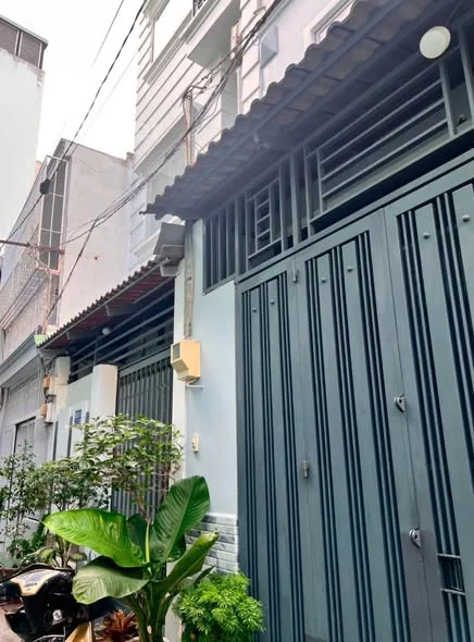 TÂN PHÚ ! SÁT HẺM XE HƠI - TÂN KỲ TÂN QUÝ - 39m² CN ĐỦ (4/4.8x9.3m) NỞ HẬU TÀI LỘC