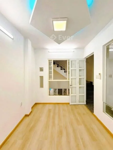 SÁT MẶT T.IỀN, 4 TẦNG MỚI ĐẸP, 4PN GẦN 40m2 - KHU ĐƯỜNG HOA ĐẮC ĐỎ, PHỐ ẨM THỰC PHAN XÍCH LONG