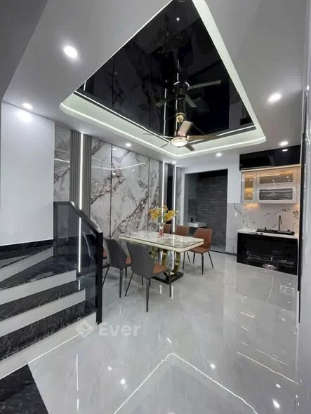 Nhà Phố 3 Tầng Mới Hoàn Thiện - Kinh Doanh Buôn Bán Tốt