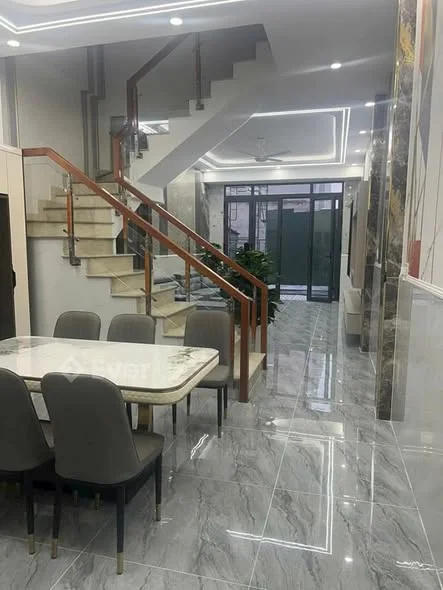 _lê Phong An Phú P.An Phú TP Hồ Chí Minh____Gần vòng xoay An phú.