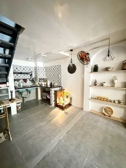 MẶT TIỀN THỤT TRƯỜNG SA