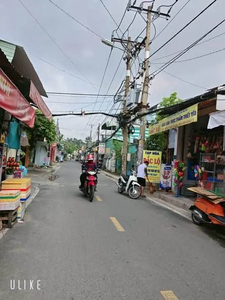 BÁN NHÀ MẶT TIỀN THỊ TRẤN HÓC MÔN KHU DÂN CƯ ĐÔNG KINH DOANH SẦM UẤT