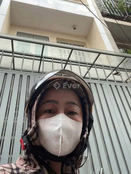 SIÊU PHẨM TÂN PHÚ – NH.À 4 TẦNG MỚI Ở NGAY – CÁCH MT ĐỘC LẬP 2 CĂN