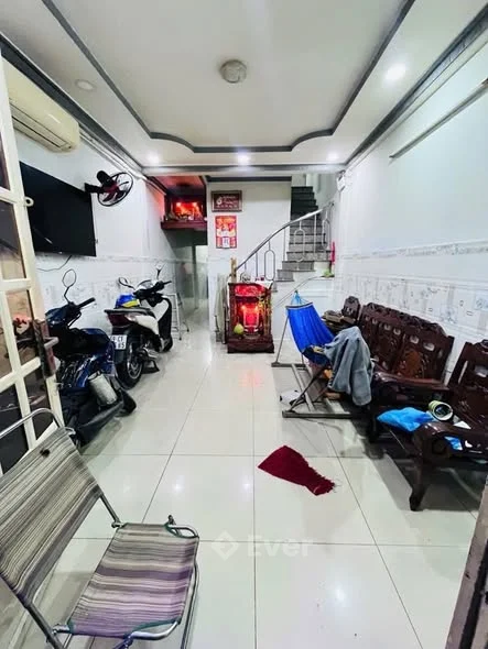 Anh/chị tìm nhà Quận 8 - tầm 4 tỷ đừng bỏ qua! Phố Ốc - Dương Bá Trạc (4.3 tỷ)