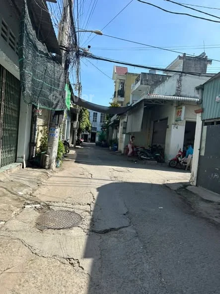 CẦN BÁN NHÀ TRỌ BÌNH ĐƯỜNG 1 – AN BÌNH, DĨ AN- HẺM XE TẢI