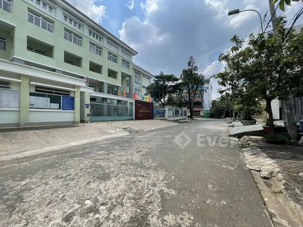 Biệt Thự Mặt Tiền Nội Bộ 𝐊𝐡𝐮 𝐓𝐞̂𝐧 𝐋𝐮̛̉𝐚𝐐.𝐁𝐈̀𝐍𝐇 𝐓𝐀̂𝐍 - 𝐏.𝐁𝐈̀𝐍𝐇 𝐓𝐑𝐈̣ Đ𝐎̂𝐍G