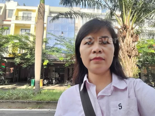 CHỈ 3.55 TỶ – NHÀ C4 107M² – MẶT TIỀN DT743C – DĨ AN