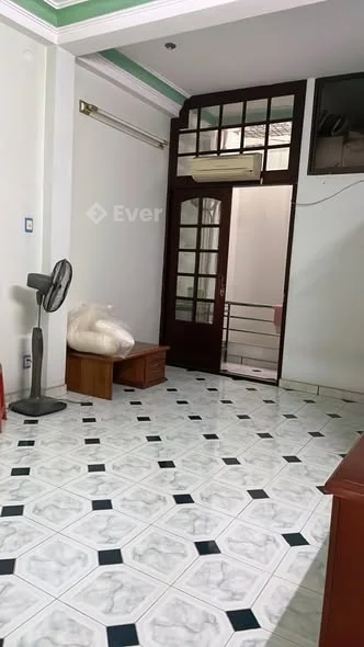 Nhà đẹp như mới, ô tô vào tận nơi tại Tân Bình