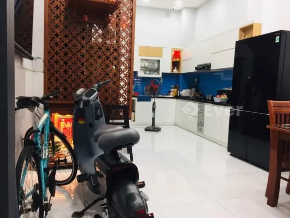 Bán nhà hẻm quận 3