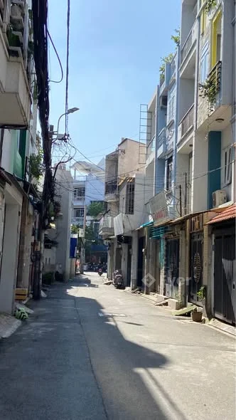 BÁN GẤP NHÀ ĐẸP -DIỆN TÍCH LỚN – HẺM NHỰA XE HƠI -GIÁ MỀM KHU TÂN SƠN NHÌ - 8.3 TỶ