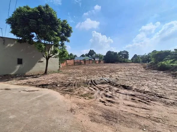 Chủ cần bán đất thới hòa TP HCM Gần công mỹ phước 3 Dt hơn 1700m , mặt tiền 15m