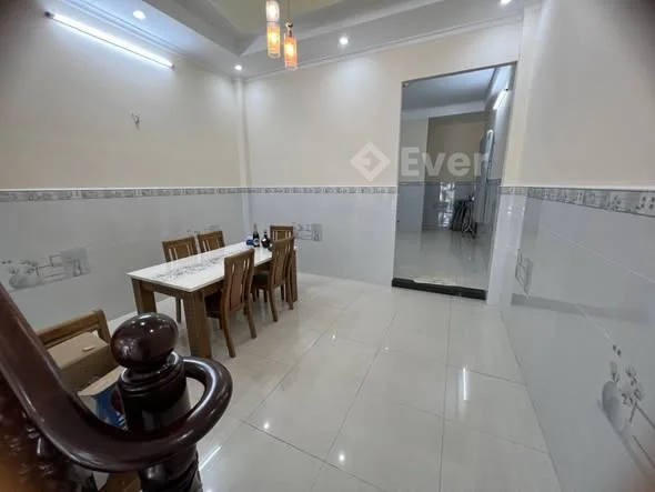 : Căn 2 tầng , gần cầu Ông Nhiêu long Trường Q9 .Qua Q2 tiện & gần . 99 m² . 5 tỷ 6