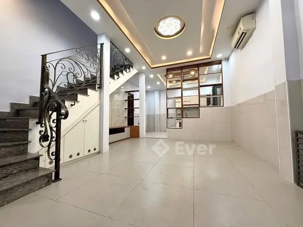 Giá chào :6 đồng 8 tlCách Mạng Tháng Tám, Phường 11, Quận 3