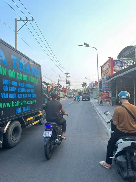 MẶT TIỀN TRẦN QUANG DIỆU _ BB KD CỰC TỐT _ TẠI TP DĨ AN CỦ ( TP HCM MỚI )