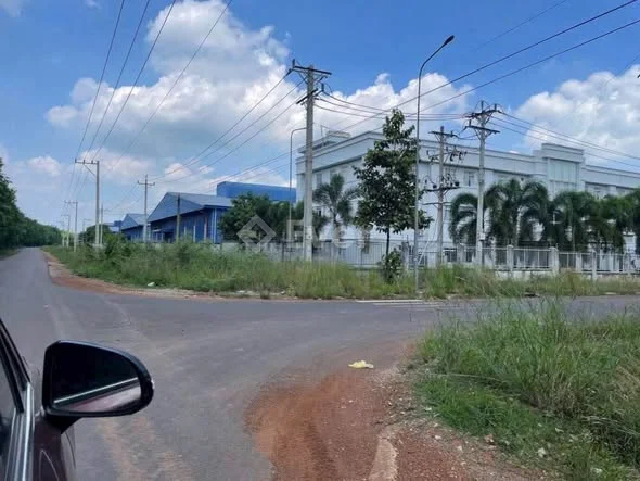Đất bán gần tuyến số 1Gần KCN Nam Đồng Phú & Tân Tiến 1,2