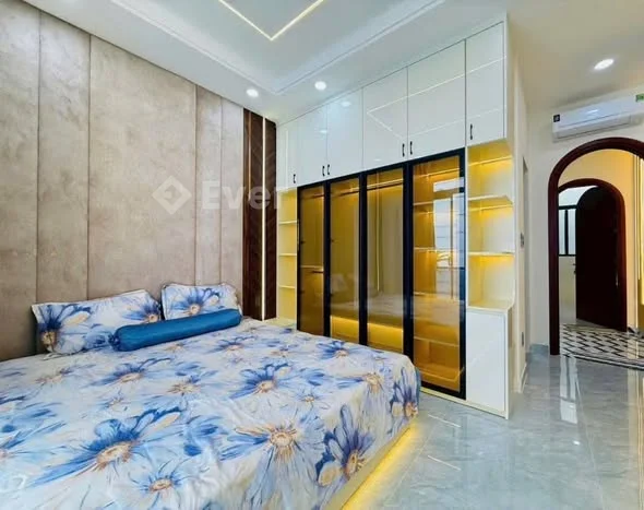 Bán gấp nhà 5 tầng hẻm xe hơi 5m đường Huỳnh Văn Nghệ, P.15, Tân Bình - 7,9 tỷ - 69m²