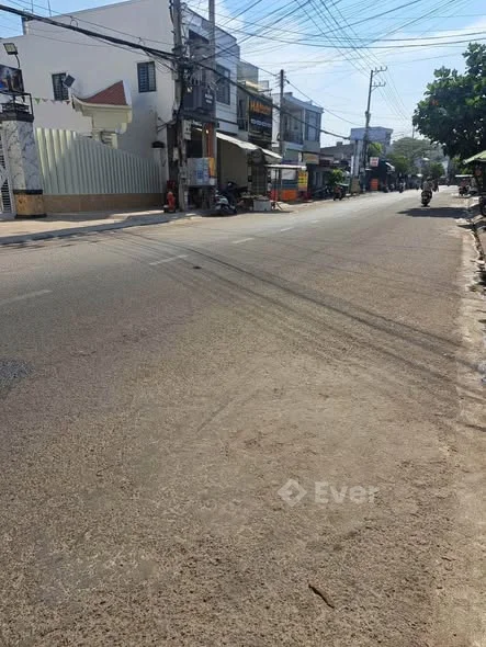 BÁN LÔ ĐẤT MẶT TIỀN ĐƯỜNG NGUYỄN KHUYẾN -Vĩnh Hải, TP. Nha Trang