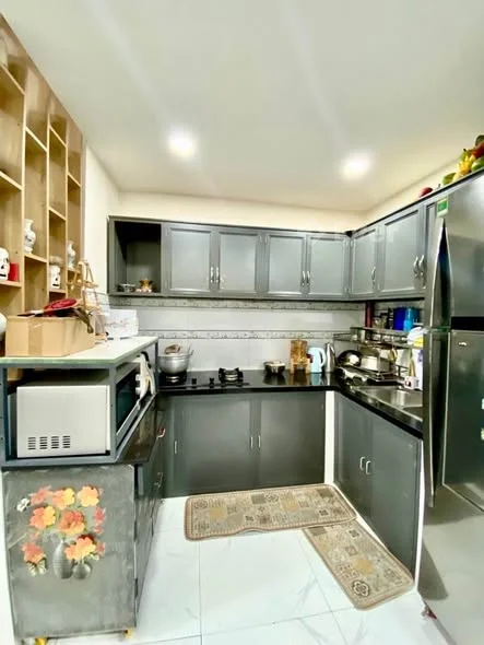 - Diện tích 108m2, 4PN- Ngay Phạm Văn Đồng, gần Chợ Thủ Đức, Trường CĐ Công Nghệ... CHỈ 2.9Tỷ TL