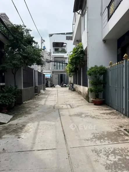 Giá tiền mini, được 2 căn nhà Nhà CN đủ 40m2 ODT duới 3tỷ-hiện trạng 1 căn ở 1 căn cho thuê