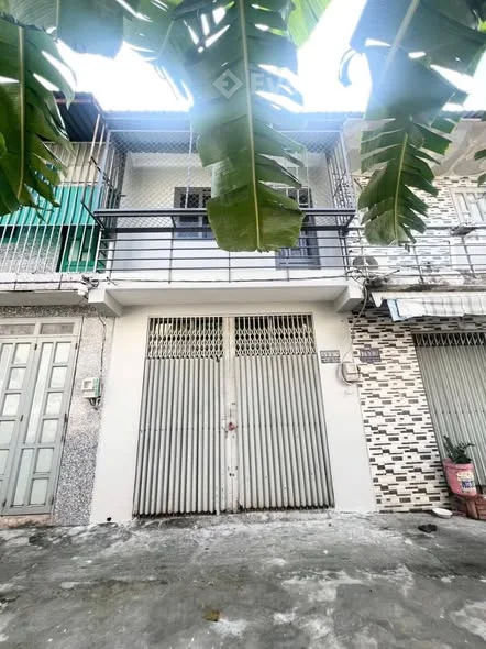 Bán nhà giá rẻ ,bình chánh, gần ngã 5 Vĩnh Lộc B,4x4.giá 610 tr.
Hẻm cafe chin chin gần chợ ấp 4 gần