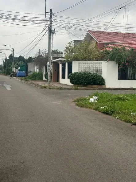 chính thức khui móng 3 căn đầu tiên trong dãy 16 căn nhà phố