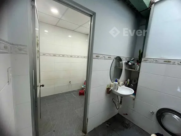 HIẾM - NHỈNH 3 TỶ TL - 60M2 - C4 - MỚI KENG - CÁCH 20M ra XE HƠI