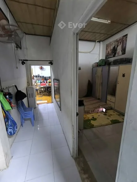 Hẻm xe tải 1/ Âu Cơ_Kênh Tân Hoá P.Hoà Thạnh quận Tân phú