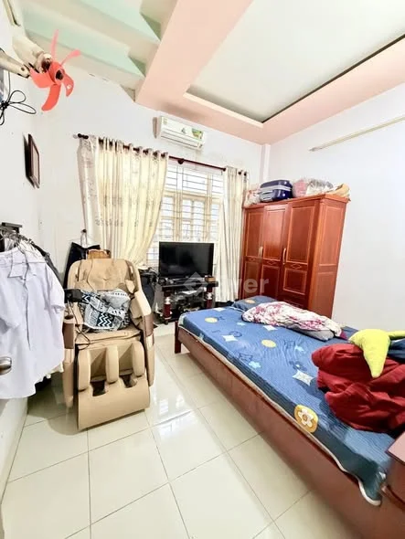 Phạm Thế Hiển P7 Quận 8DT: 4M X 15M (công nhận 40M2, )