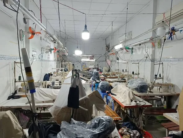 Nhà 2273/ PTH, DTS 60m2, đang cho thuê làm xưởng, nhỉnh 3T,