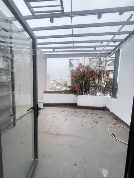 SIÊU HIẾM NHÀ TRƯỜNG THỌ - THỦ ĐỨC - 2 MẶT TIỀN - 3 TẦNG MỚI KENG