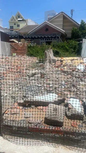 Bán Lô Đất Ngay Trung Tâm Tp . Hẻm Đối Diện Ngân Hàng MB đường THỐNG NHẤT