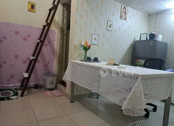 Bán căn hộ dịch vụ 3 tầng đường xe tải _ 8pn_8wc. Thu nhập 20tr/1tháng.