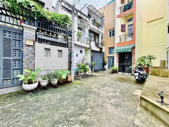 SIÊU PHẨM 4 TẦNG LẦU - CHỈ 4,8 TỶ NGAY NGÃ 3 NƠ TRANG LONG và PHAN ĐĂNG LƯU Vị Trí: 5/ Nơ Trang Long