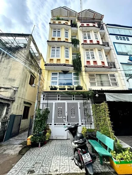 Nhà 5tầng 5pn góc 2mặt tiền hẻm 10mDiện tích 37m2 Nguyễn Công Hoan Q.PN - 8,9tỷ - 8,9 tỷ - 37m²