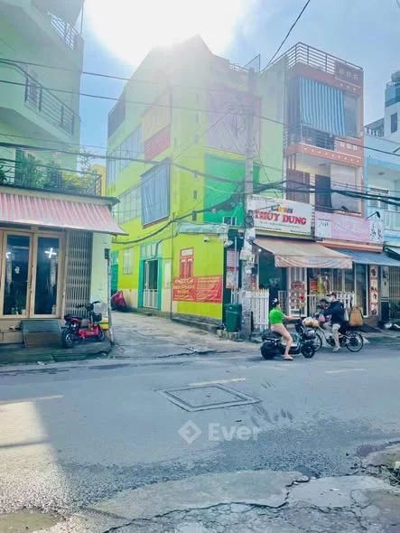 - Nhà bán: 107/ đường số 14, P.BHH, TPHCM. DT: 4x11m