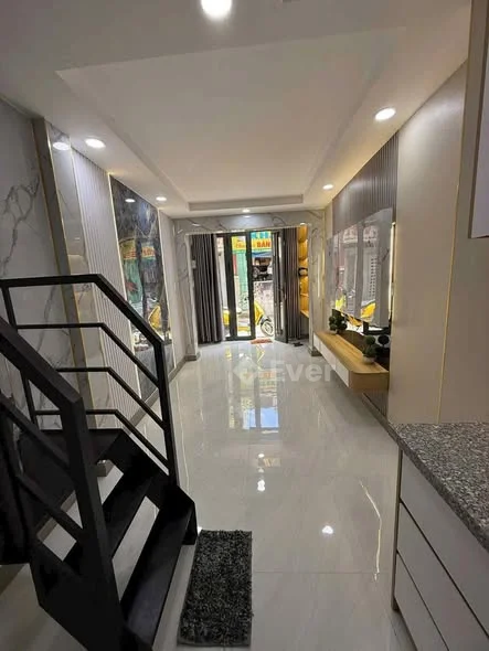 nhà mặt tiền đường số 2 , p16 cũ , sổ hồng riêng, hoàn công đầy đủ.1 trệt 1 lầu