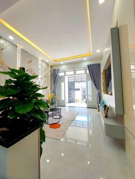 Phường Thới An - TPHCMCăn nhà phố cao cấp ngay chợ, xây dựng 1 trệt 3 lầu mái đúc