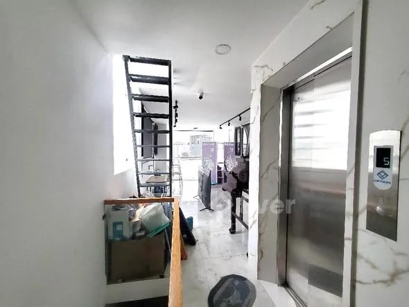 HXH THÔNG NGAY CÔNG VIÊN TẦM VU - 6 TẦNG – THANG MÁY – 10PN – 11WC